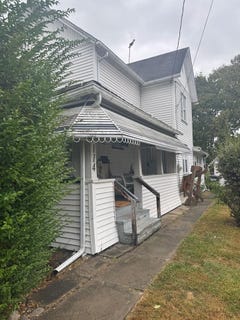 /international/us/114-elk-street-sayre-pa-110108194769/