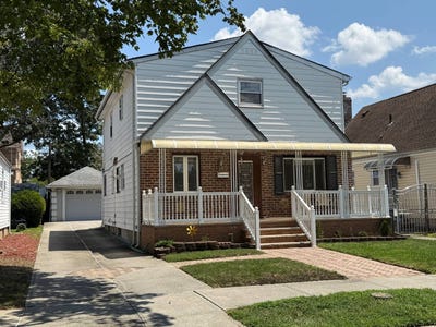 /international/us/81-31-259th-street-glen-oaks-ny-110101071595/
