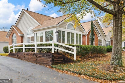 /international/us/3735-vineyards-lake-circle-kennesaw-ga-110104049913/