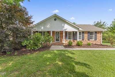 /international/us/6411-pondview-lane-durham-nc-110099958047/