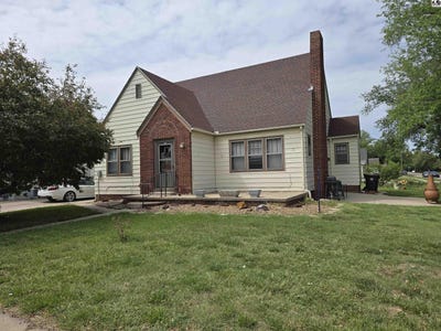 /international/us/200-w-allen-st-canton-ks-110108233650/