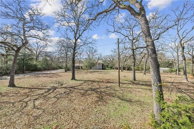 /international/us/12994-hunters-creek-road-college-station-tx-110108978969/