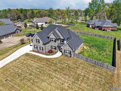 /international/us/27-hancock-road-fayetteville-tn-110107456662/