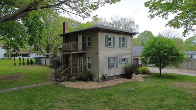 /international/us/709-e-isham-street-lyons-mi-110108753603/