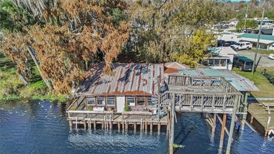 /international/us/55512-front-street-astor-fl-110104948509/