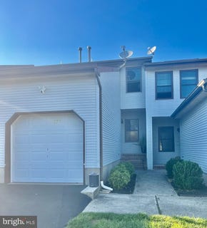 /international/us/277-spruce-court-flemington-nj-110107995644/