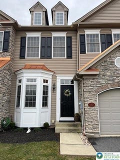 /international/us/40-hillside-court-s-palmer-twp-pa-110107434985/
