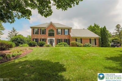 /international/us/4484-woodlawn-drive-lower-macungie-twp-pa-110101127140/?lang=en