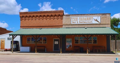/international/us/120-e-main-st-carthage-sd-110109032617/
