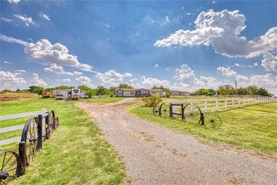 /international/us/21238-highway-73-foss-lake-ok-110101684915/