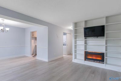 /international/us/2226-colony-drive-huntsville-al-110102602187/