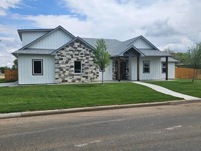 /international/us/1010-oak-avenue-panhandle-tx-110107156247/