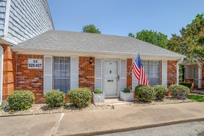 /international/us/937-roaring-springs-road-fort-worth-tx-110109624117/