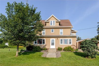 /international/us/13331-40th-street-se-eyota-mn-110100772149/