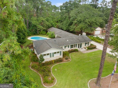 /international/us/27-forest-pines-statesboro-ga-110101141433/