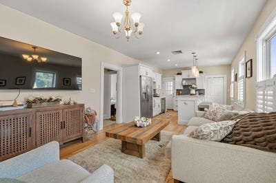 /international/us/285-neponset-ave-3-boston-ma-110108468400/