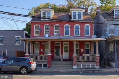 /international/us/447-3rd-street-columbia-pa-110120487315/