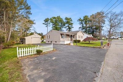 /international/us/25-andrew-ave-taunton-ma-110107627078/
