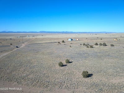 /international/us/085c-w-malapai-road-paulden-az-110096899343/