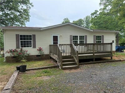 /international/us/5474-robinhood-road-winston-salem-nc-110108603221/