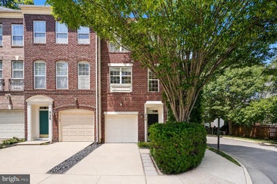 /international/us/4174-timber-log-way-fairfax-va-110108587145/