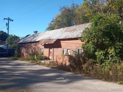 /international/us/308-lyons-naylor-mo-110096386909/