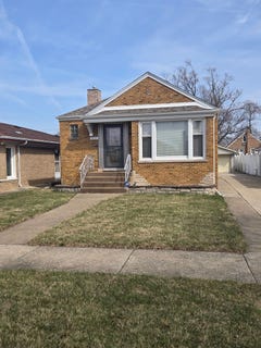 /international/us/14529-s-emerald-avenue-riverdale-il-110106817124/
