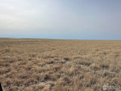 /international/us/16-adobe-creek-rd-haswell-co-110104884154/