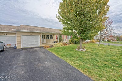 /international/us/122-skyview-drive-greenville-ny-110106226920/