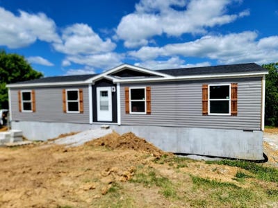 /international/us/126-rosstown-road-richmond-ky-110108346137/