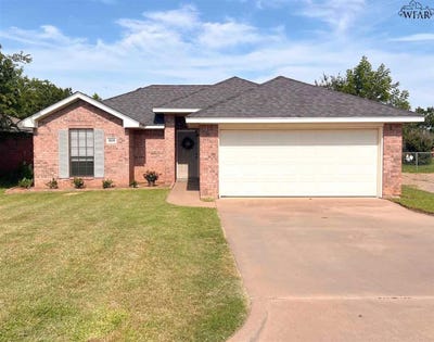 /international/us/818-s-oak-street-archer-city-tx-110100198725/