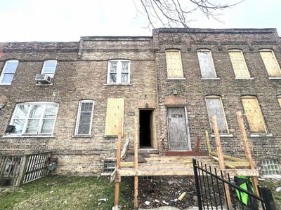 /international/us/10736-s-langley-avenue-chicago-il-110110169792/