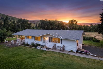 /international/us/100-vernon-lane-dayton-wa-110109468477/
