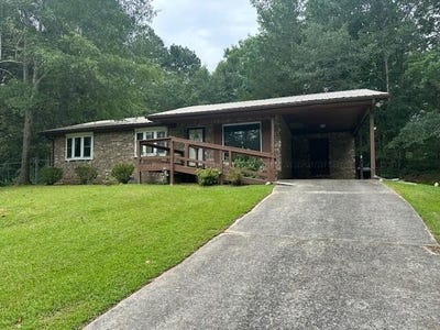 /international/us/3405-17th-ave-haleyville-al-110101063271/