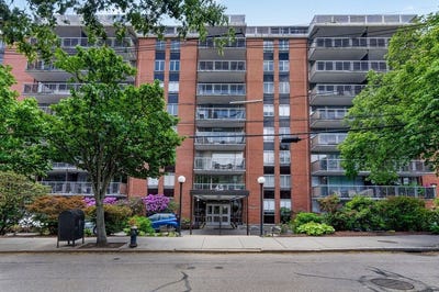/international/us/45-longwood-ave-brookline-ma-110108442551/
