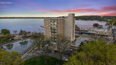 /international/us/101-broad-st-lake-geneva-wi-110107754069/