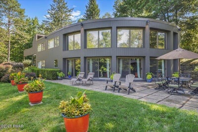 /international/us/1312-n-abington-road-waverly-pa-110120537888/