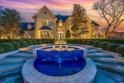 /international/us/121-blue-heron-lane-heath-tx-110106203469/