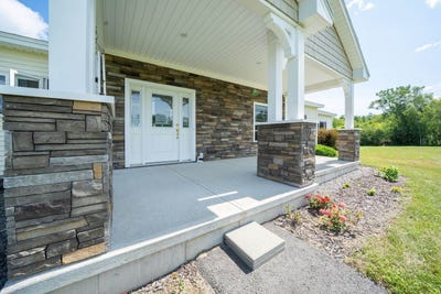 /international/us/207-corinth-road-hudson-me-110109487098/