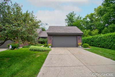 /international/us/4177-indian-spring-drive-sw-grandville-mi-110119568030/