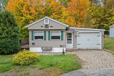 /international/us/27-second-street-gorham-nh-110120416043/