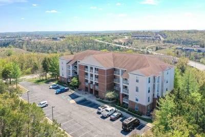 /international/us/201-prairie-dunes-drive-branson-mo-110107885235/