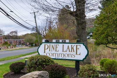 /international/us/422-emmett-street-bristol-ct-110107569624/