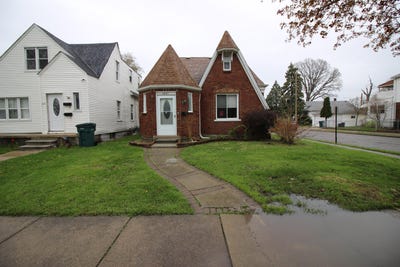 /international/us/1681-lafayette-boulevard-lincoln-park-mi-110102881896/