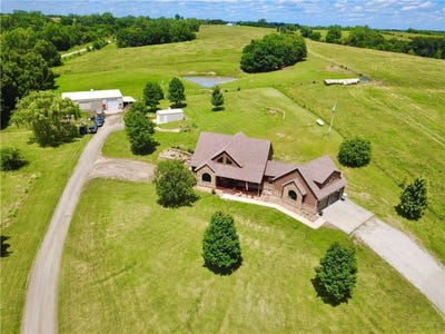 /international/us/18657-w-240th-avenue-bethany-mo-110108957579/