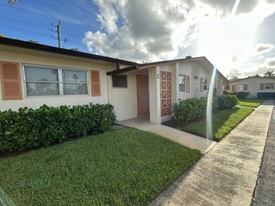 /international/us/2956-crosley-drive-e-west-palm-beach-fl-110110344050/