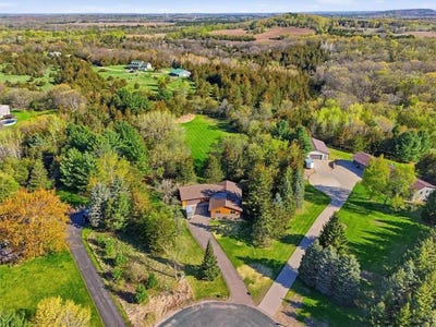 /international/us/1072-buck-ridge-hudson-wi-110107729746/
