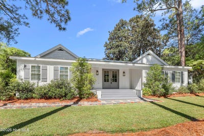 /international/us/215-s-grape-street-pinebluff-nc-110110221883/