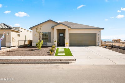 /international/us/6069-cumin-park-street-santa-teresa-nm-110108478090/