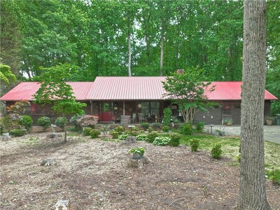 /international/us/859-lakeview-drive-thomasville-nc-110107875053/